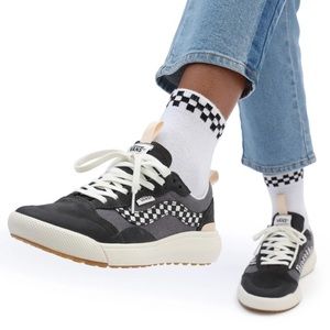 VANS MIX MATCH ULTRARANGE EXO SE size 6 (US Women’s sizing) / size 4.5 (US Men’s